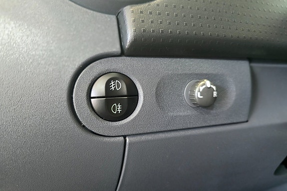 Mitsubishi Colt 13 of 18