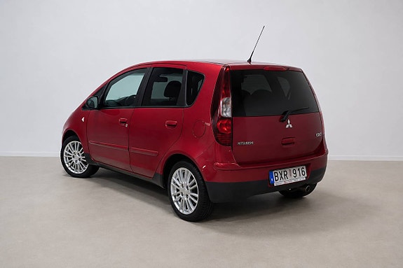 Mitsubishi Colt 5 of 18