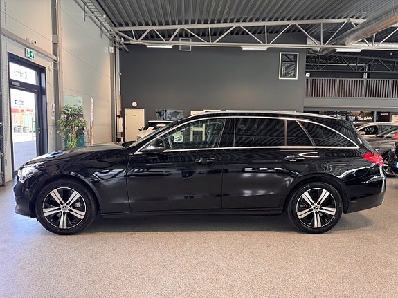 Mercedes-Benz C300 8 of 23