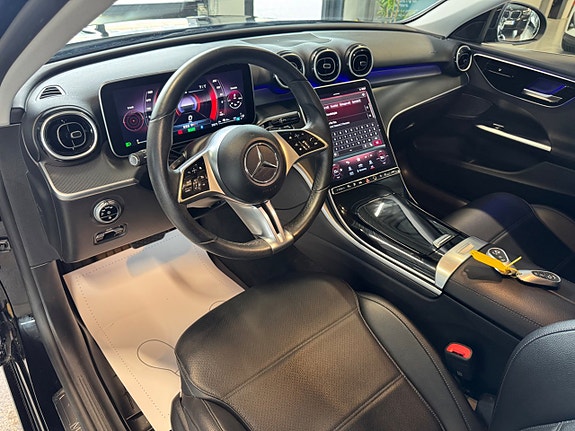 Mercedes-Benz C300 9 of 23