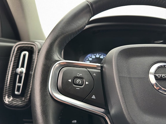 Volvo XC40 18 of 30