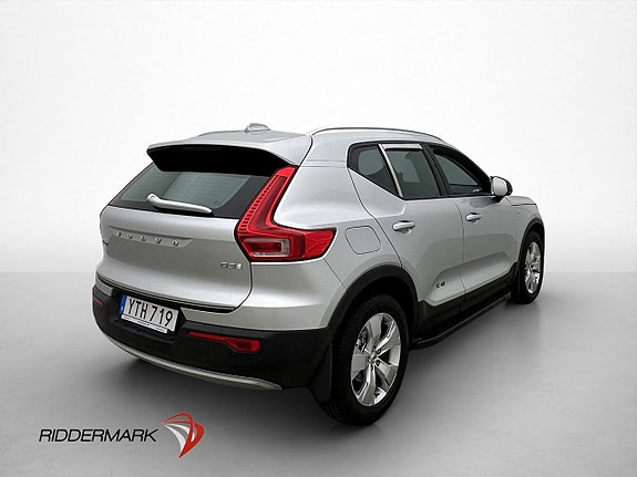 Volvo XC40 8 of 30