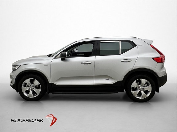 Volvo XC40 4 of 5