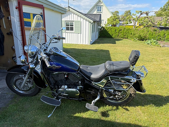 Kawasaki Vulcan 800 2 of 2
