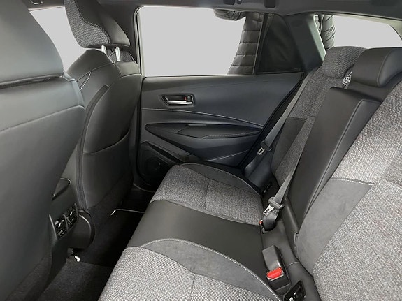 Toyota Corolla 11 of 19