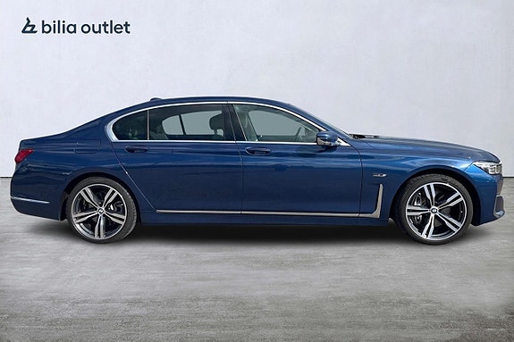 BMW 745Le 6 of 30