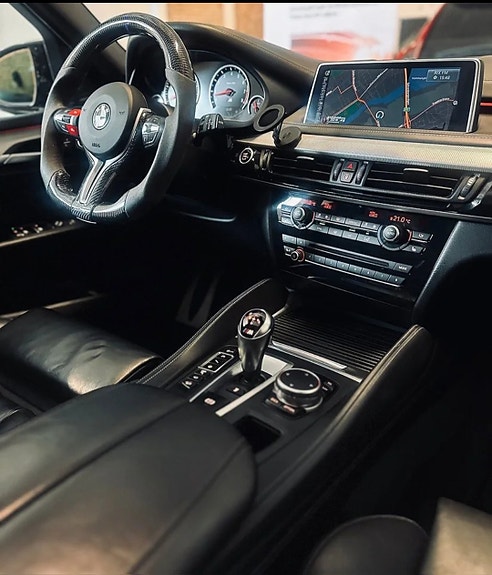 BMW X5 M 7 of 12