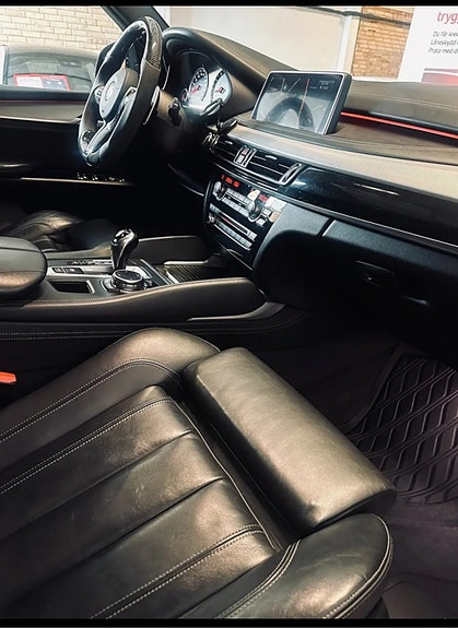 BMW X5 M 4 of 12