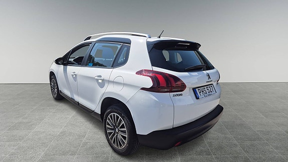 Peugeot 2008 3 of 5
