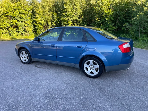 Audi A4 4 of 10