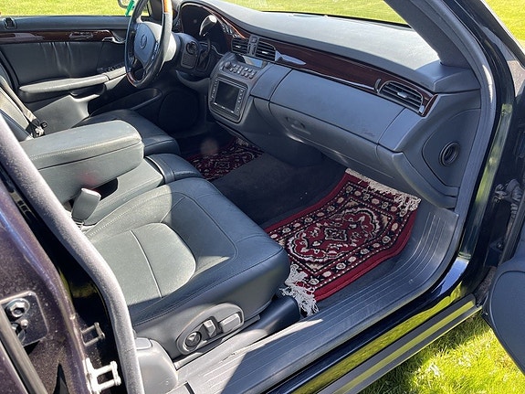 Cadillac Deville 7 of 12