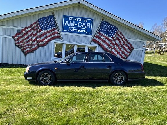 Cadillac Deville 5 of 12