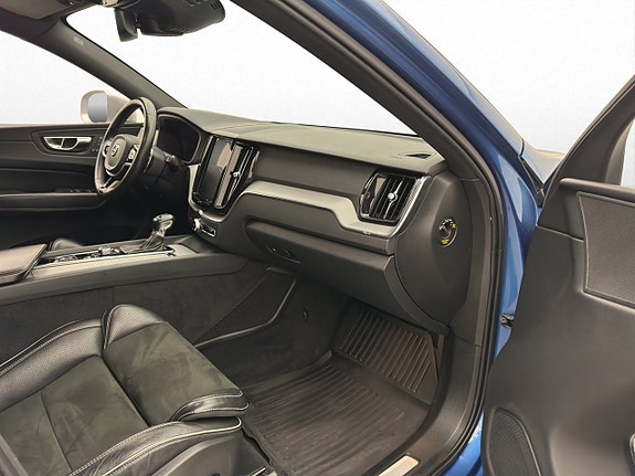 Volvo XC60 28 of 30