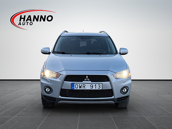 Mitsubishi Outlander 8 of 30