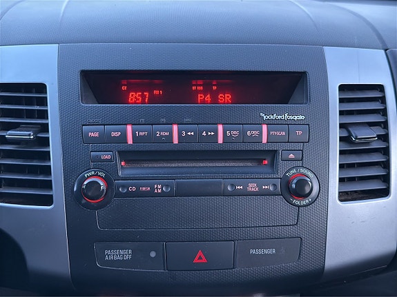 Mitsubishi Outlander 28 of 30