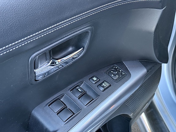 Mitsubishi Outlander 30 of 30