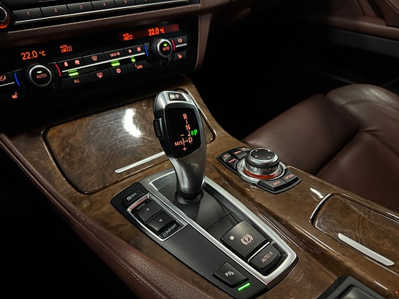 BMW 520d 15 of 22