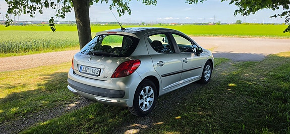 Peugeot 207 4 of 5