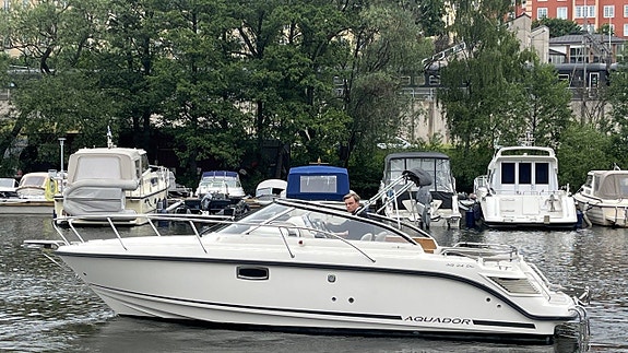 Aquador 24 DC / Mercruiser 4,5 V6 DTS - 18