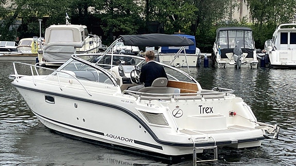 Aquador 24 DC / Mercruiser 4,5 V6 DTS - 18 2 of 5