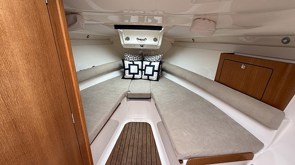 Aquador 24 DC / Mercruiser 4,5 V6 DTS - 18 12 of 18