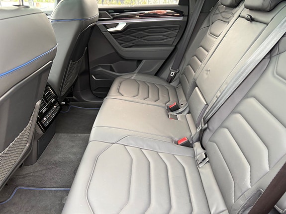 Volkswagen Touareg 7 of 15