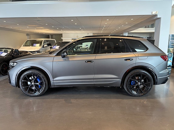 Volkswagen Touareg 2 of 15