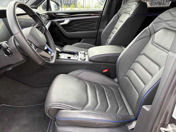 Volkswagen Touareg 6 of 15