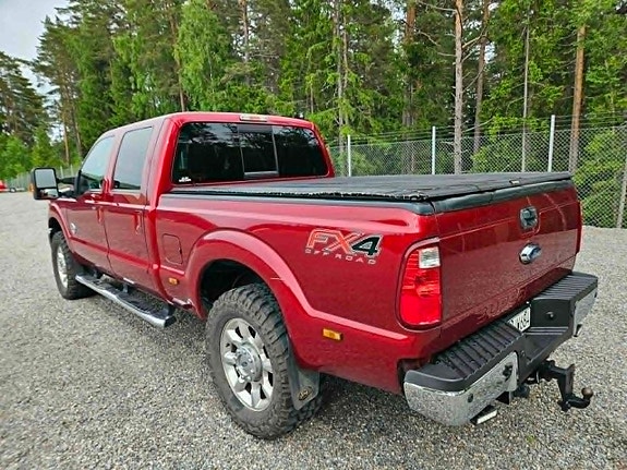 Ford F-250 7 of 12