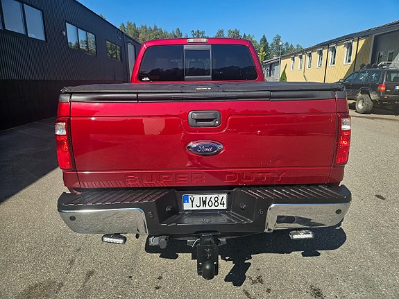 Ford F-250 5 of 10