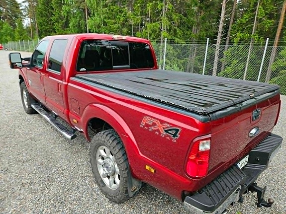 Ford F-250 8 of 12