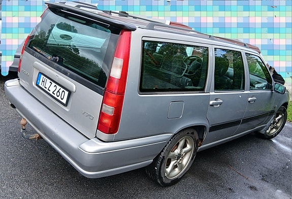 Volvo V70 2 of 2