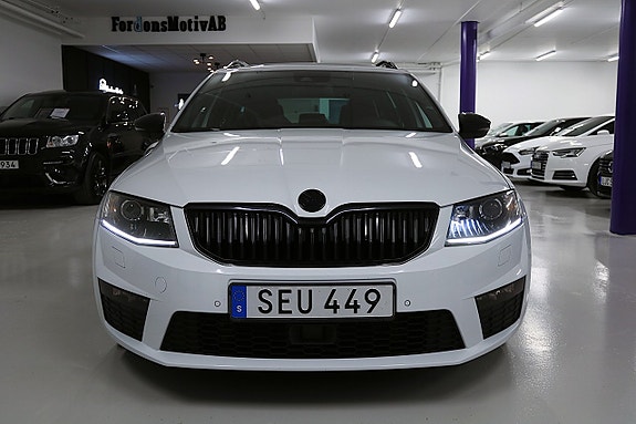 Skoda Octavia RS 3 of 5