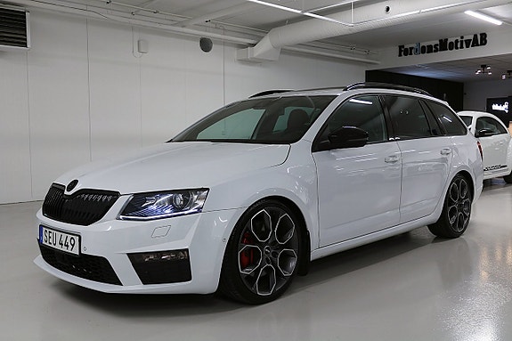 Skoda Octavia RS 2 of 5