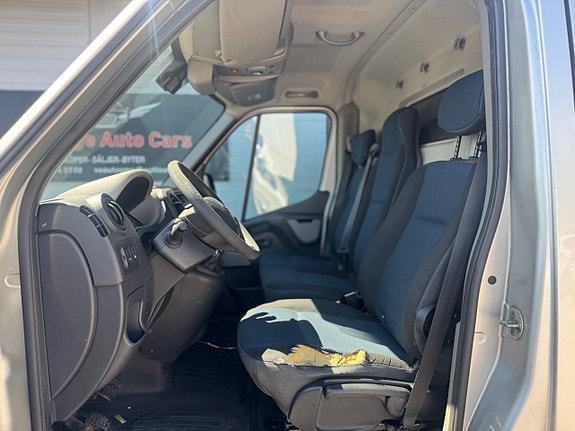 Nissan NV400 7 of 7