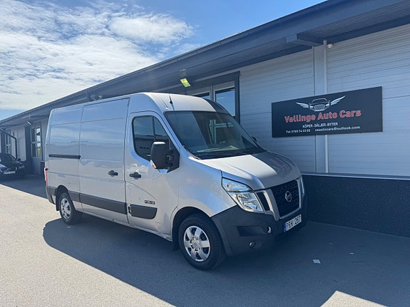 Nissan NV400