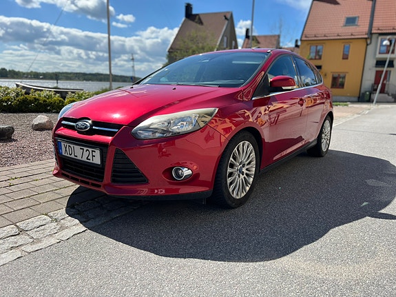 Ford Focus 2 of 9