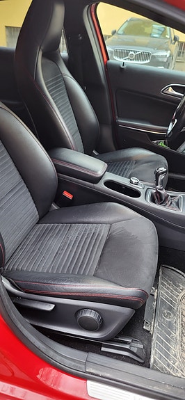 Mercedes-Benz A180 6 of 9