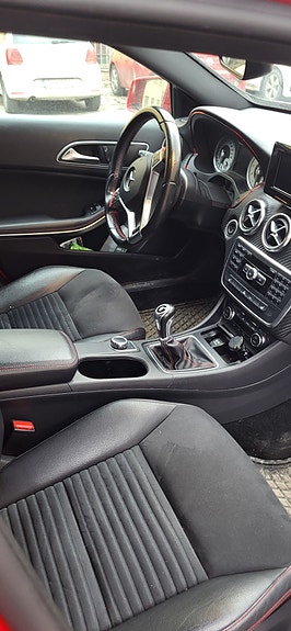 Mercedes-Benz A180 7 of 9