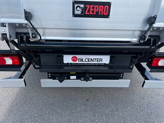 Iveco Daily 72C14E AirPro Skåpbil med Z-Lift, ELBIL 7 of 12