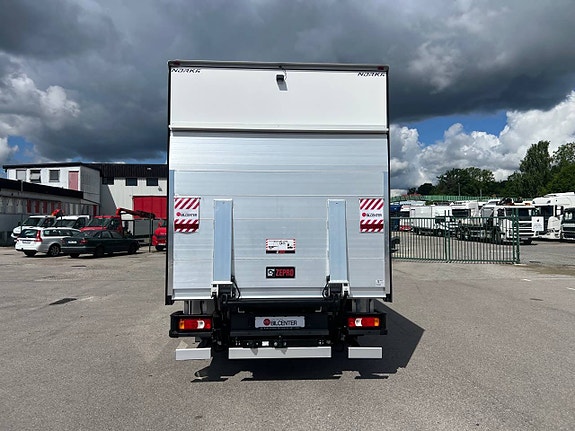 Iveco Daily 72C14E AirPro Skåpbil med Z-Lift, ELBIL 4 of 12