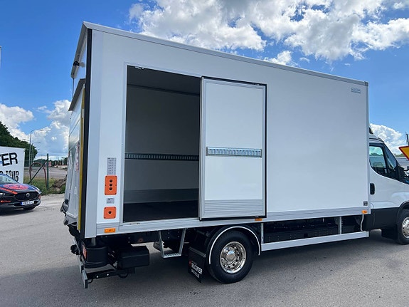 Iveco Daily 72C14E AirPro Skåpbil med Z-Lift, ELBIL 10 of 12