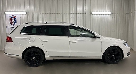 Volkswagen Passat 14 of 28