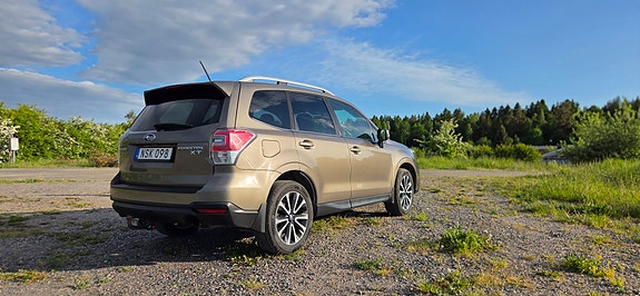 Subaru Forester 3 of 5