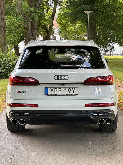 Audi SQ7 4 of 5