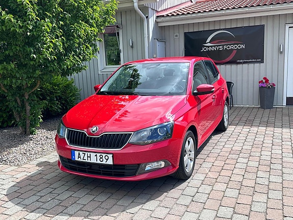 Skoda Fabia 2 of 5
