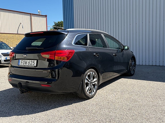 Kia Ceed 5 of 17