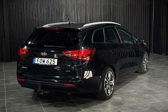 Kia Ceed 4 of 21
