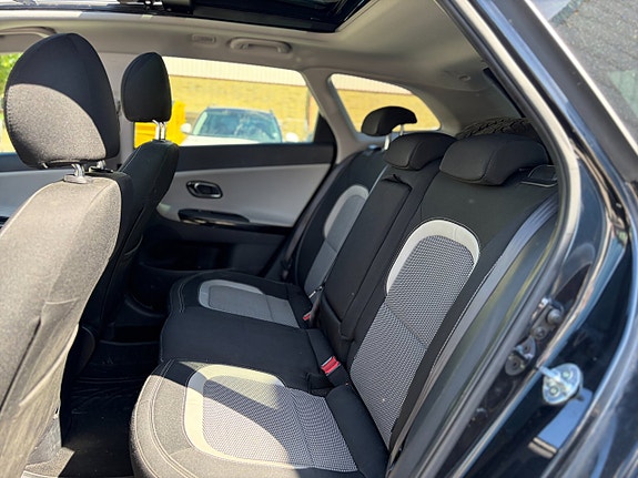 Kia Ceed 13 of 17