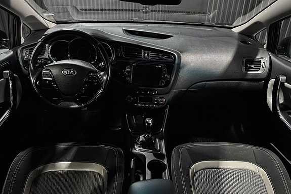 Kia Ceed 10 of 21